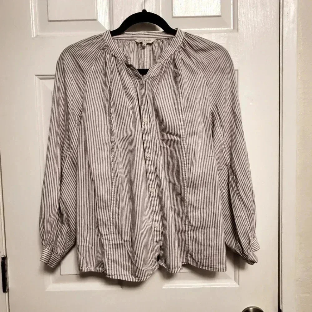 Lucky Brand Button up shirt